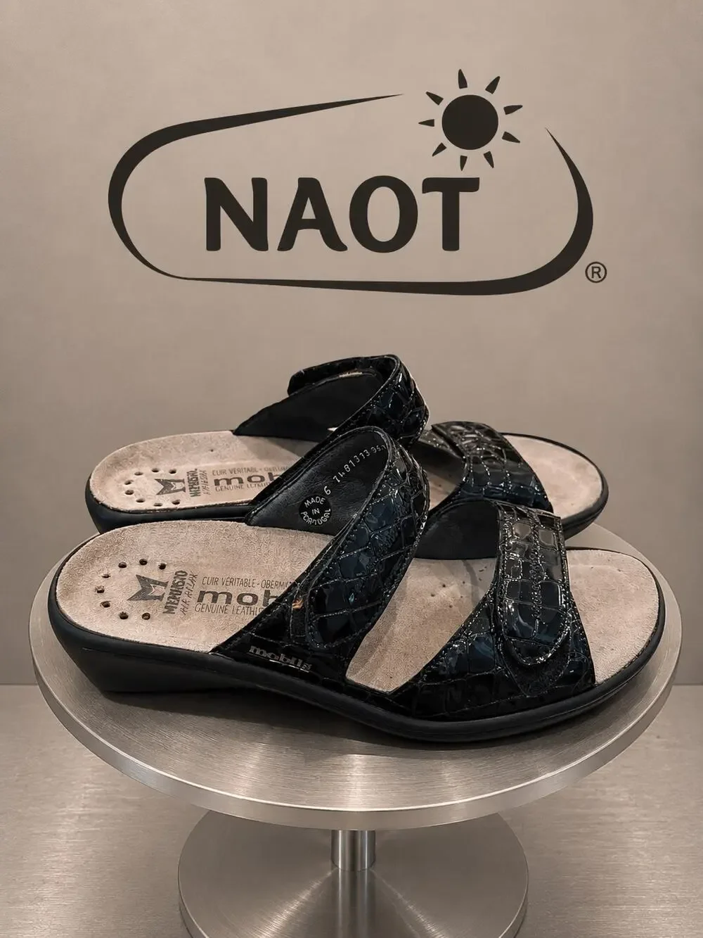 Mephisto Mobils Ulda Black Patent Croc Leather Slide Sandals EU 41 US 10-10.5
